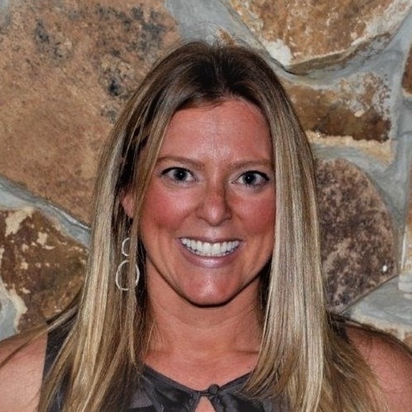 Meet your Posher, Sharon - Picture 1 of 1